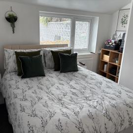The Snug Guestroom Poole, hôtel à Poole