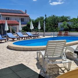 Holiday House Pod Suncem
