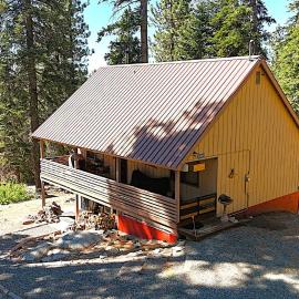 Beautiful Sierra Mountain Cabin, hotel in Springville
