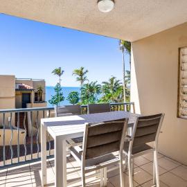Eight, Villa Mar Colina