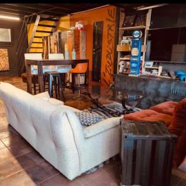 La Mariefacture - Comme au Garage, hotelli kohteessa Laning