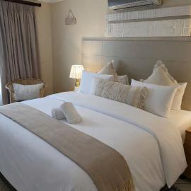 Koi liv-Inn Bedfordview ll Modern Guest House Near OR Tambo, hotel a Bedfordview
