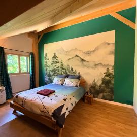 LES ANTHOCYANES CHAMBRE MONTAGNE, hotel in Champagny