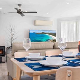 Casa LuCe by Experience Jervis Bay, hotel in Erowal Bay
