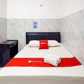 RedDoorz at Hotel AVA Malioboro, hotel i Jetis