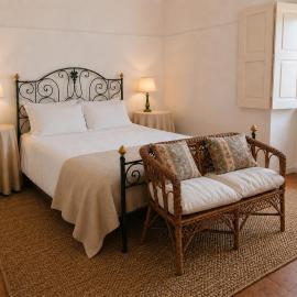 Quinta Farm Stay - Silence and Nature Retreat, khách sạn ở Lousã