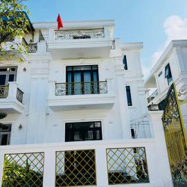 Lani Villa in the center of the city, quiet, new, convenient to go