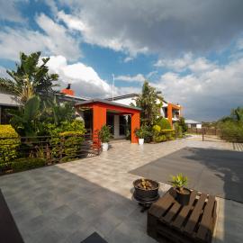 Pacific Country Lodge, hotel in Polokwane