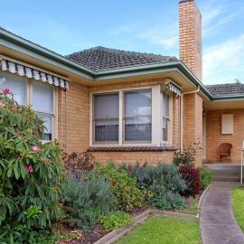 Retro Retreat, hotel in Highton