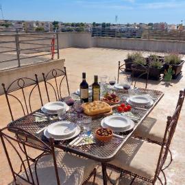 PugliaMia Casa - Sea view terrace, 3 bedroom, 2 bathroom โรงแรมในกาโรวิญโญ