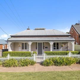 Fitzroy Cottage one bedroom CBD accommodation