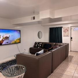 Large 2Kings 2 bedroom 2 bath by EWR NYC Newark