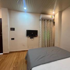 The Courtyard Stay, Hotel in Patna