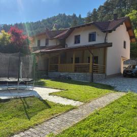 Holiday House Ostrozac na Uni
