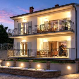 Villa Amoena with Pool and Sauna