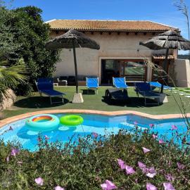 Loft Irene With Private Pool, hotel u gradu 'Tergu'
