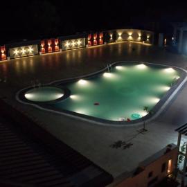 Viesnīca Infinity Hotel & Resort, Chikani , Alwar pilsētā Alvara