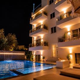 Hotel Mare، فندق في كساميل
