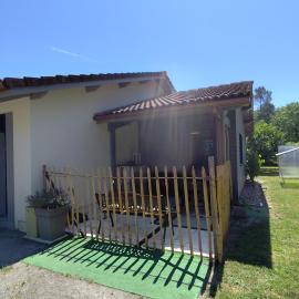 Le petit nid dans les bois, hotel u gradu 'Castres-Gironde'