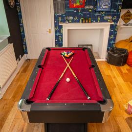 Margate Seaside House with Hot Tub, Pool Table & PS5 Entertainment for 9!