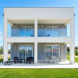 Zaffiri House, готель у місті Племміріо