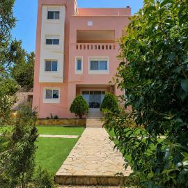 Treasure B&B - Garden Stay in Paloukia Salamina, hotel u gradu Paloúkia