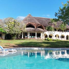 Sandarusi House Oceanfront Villa, Tiwi Beach Diani, מלון בTiwi