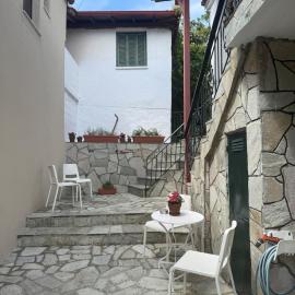 The Village Studio AVLI Upper Vrasna, Hotel in Vrasná