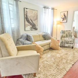 Spacious house near NYC, hotel in West New York