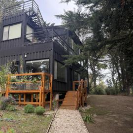 Casa Container Moderna en el Bosque de Necochea, Hotel in Necochea