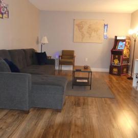 Beautiful 2-Bedroom Condo Near Universal and other Orlando Attractions, King Bed & Wi-Fi