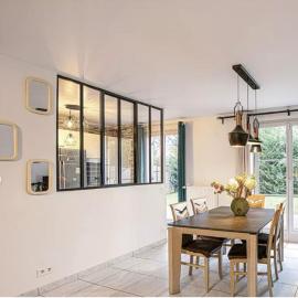 Villa Near Versailles, hotel em Feucherolles
