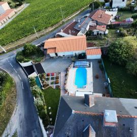 Le Jardin de Gobelyne, hotel en Drain