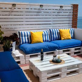 Beachfront Apartment - 2 Terraces - Stunning Sunrises, hotel a Gibraltar