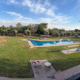 Villa duplex zellige & palmiers Grande piscine 25m
