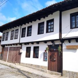 Razsukanova house , Разсукановата къща, hotel u gradu 'Elena'