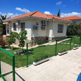 Chalet familiar con Piscina en Casar de Escalona,lugar ideal para visitar Puy du Fou, hotel u gradu El Casar de Escalona