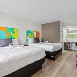 Budget Disney Room Pool & Parking