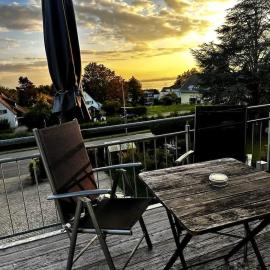 STAY - Seeblick Apartment, hotel u Friedrichshafenu