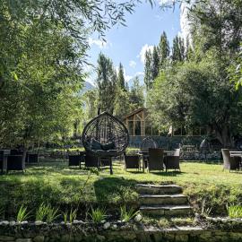 Deodar Lodge & Restaurant, Hotel in Skardu