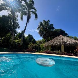 Cabrera में, होटल Guesthouse in tropical villa with gorgeous garden