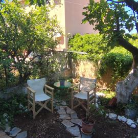 Nona's home