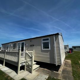 Fantasy Island! 6 Berth Caravan