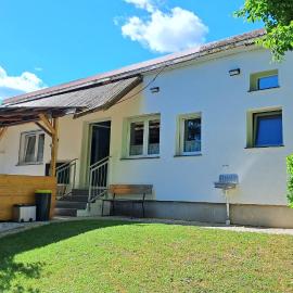 Das Gartenhaus - Lottstetten、Lottstettenのホテル