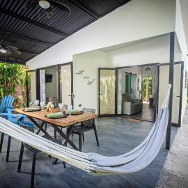 Casa Paraíso - Tropical Escape Near Montezuma, hotel u gradu Cabuya