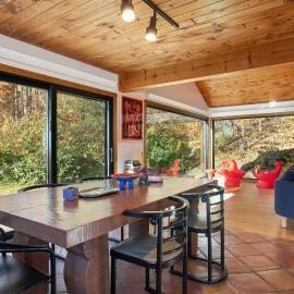 Light-Filled GB Oasis, Trails, Lake, Fireplace, Hotel in Great Barrington