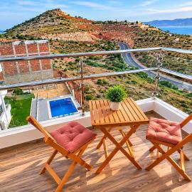 New Cozy Apartment Pool, Sea, and Mountain View, ξενοδοχείο σε Αλ Χοσέιμα