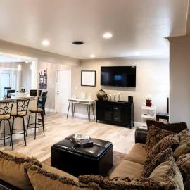 Casa Esquina - St Pete - Near Beaches & Downtown, hotel in St. Petersburg
