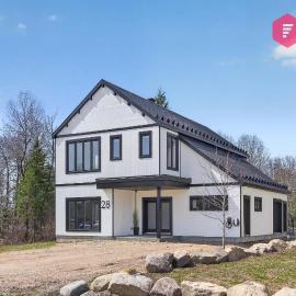 Tee Time - Chalet 2 unités, Salle de jeux, Golf, Piscines, 10 pers - Resort près de Québec, hotel in Saint-Basile
