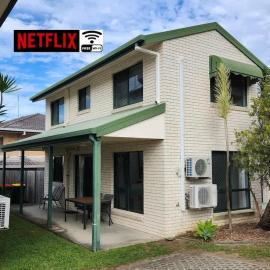The Goose Ponds, hotel din North Mackay